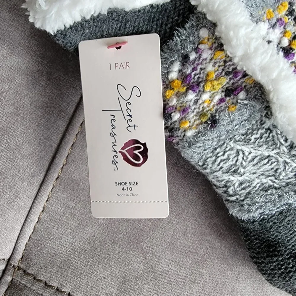 NWT Secret Treasures Colossal Cozy Striped Slipper Socks Size L